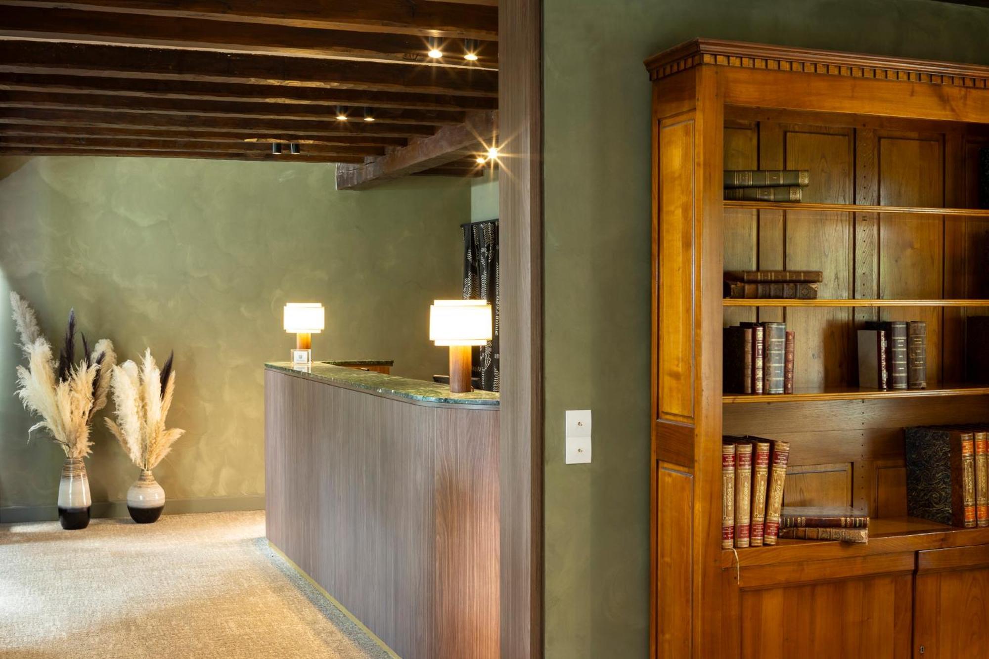 布里克特瑞酒店 维奈 外观 照片 The library at the Inn at the Opera
