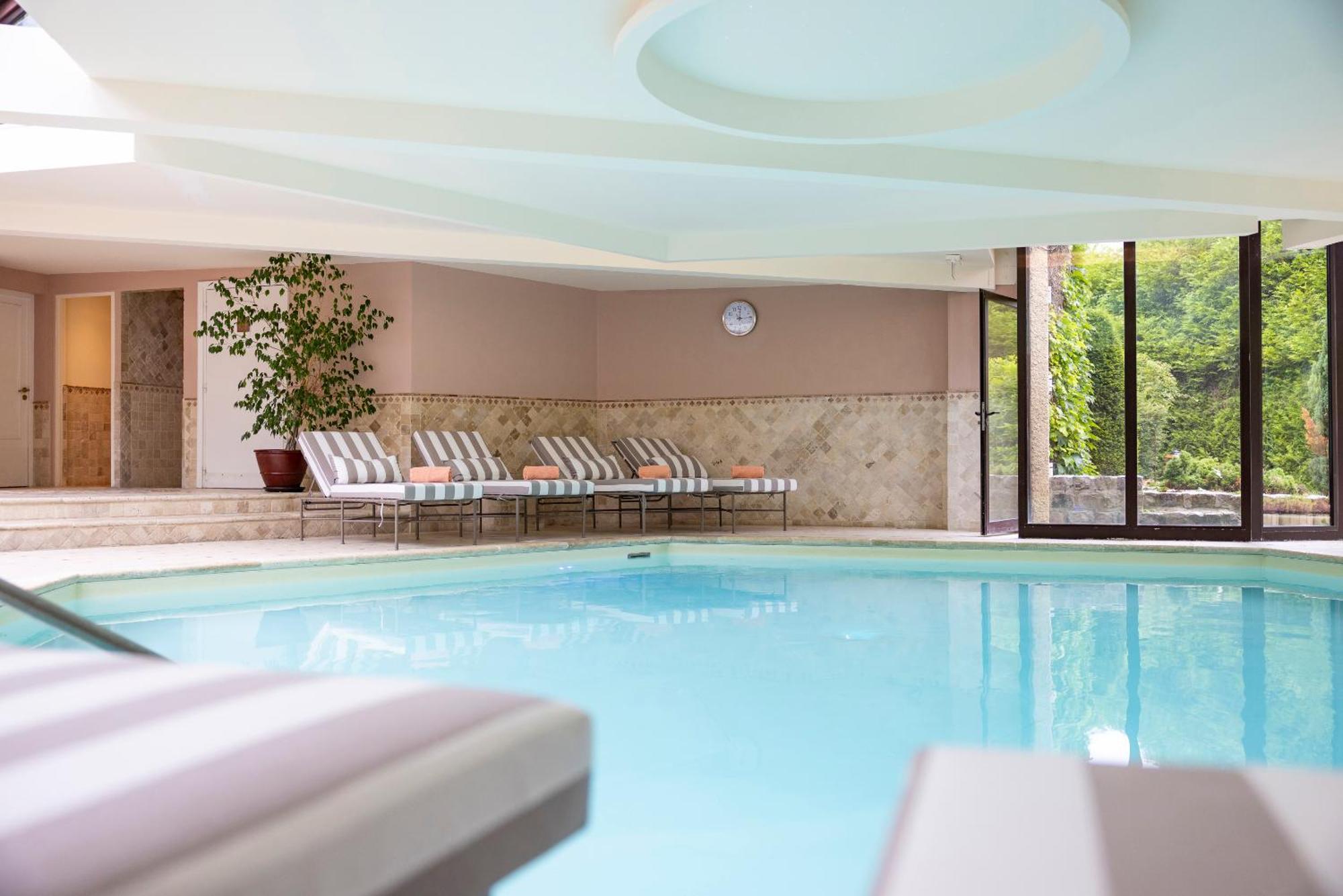 布里克特瑞酒店 维奈 外观 照片 The swimming pool at the hotel